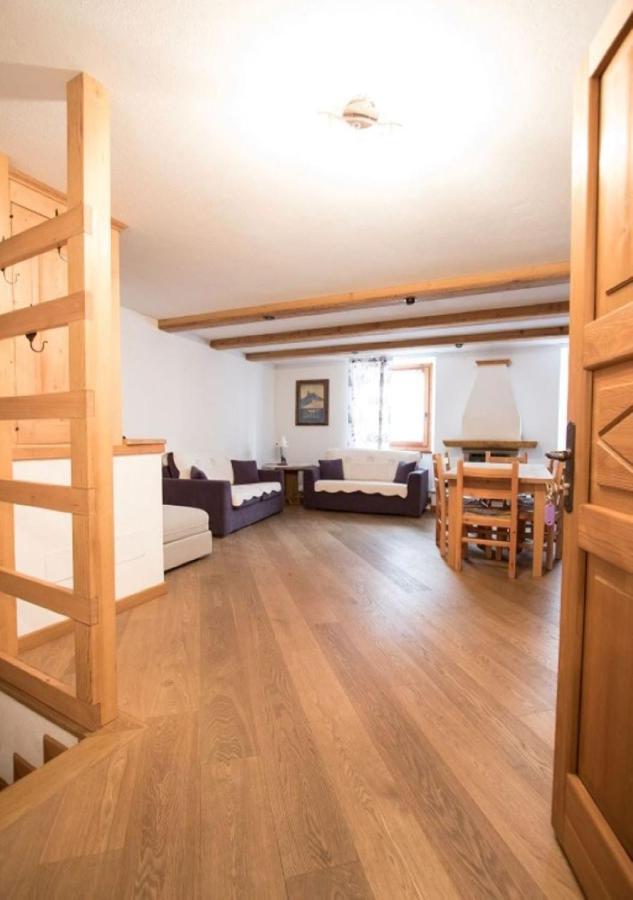 Maison De Meuny Courmayeur Buitenkant foto
