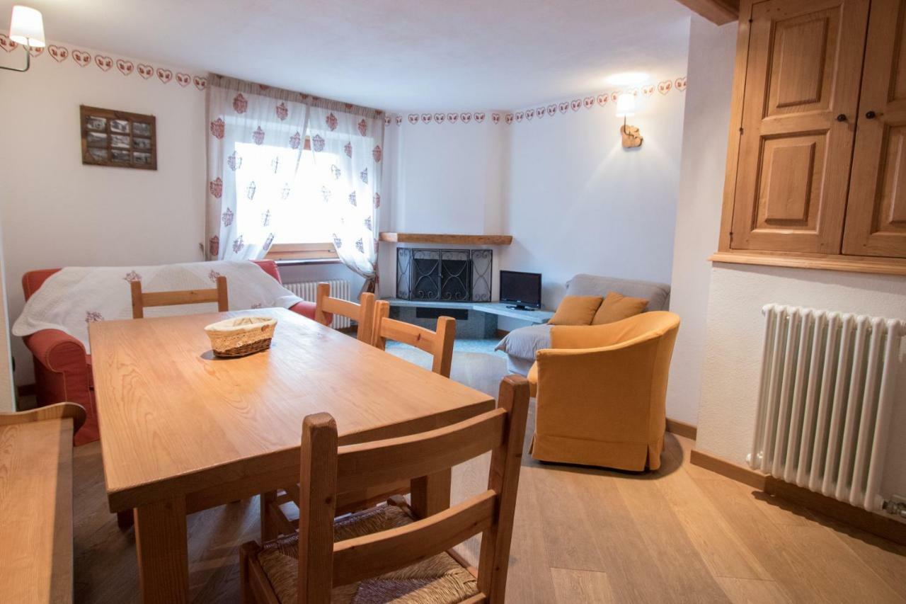 Maison De Meuny Courmayeur Buitenkant foto