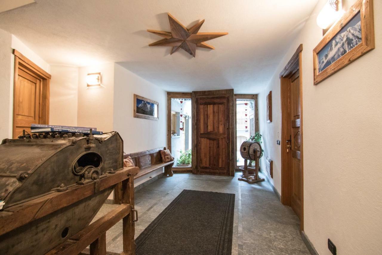 Maison De Meuny Courmayeur Buitenkant foto